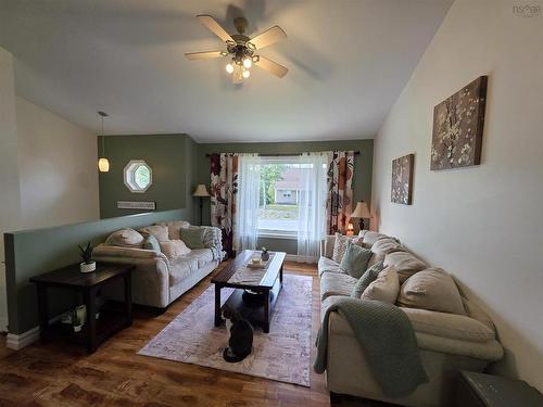 31 Carriage Lane, Enfield, NS 