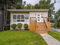 3494 St Andrews Avenue  Halifax, NS B3L 3Y1
