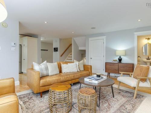 5 Edgewater Close, Dartmouth, NS 