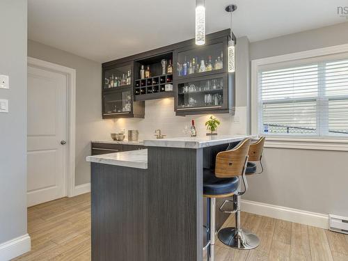 5 Edgewater Close, Dartmouth, NS 