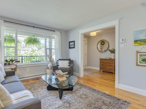 5 Edgewater Close, Dartmouth, NS 