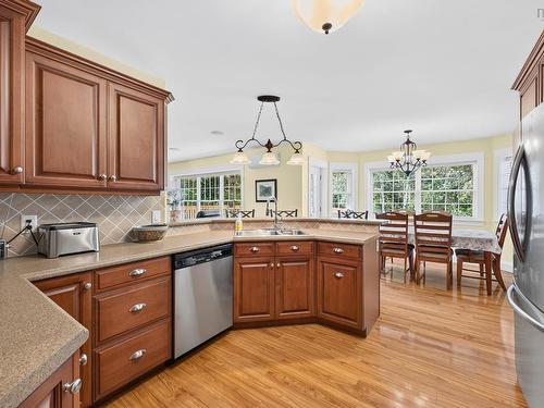 32 Deerview Crescent, Salmon River, NS 