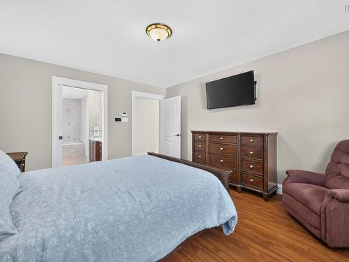 32 Deerview Crescent, Salmon River, NS 