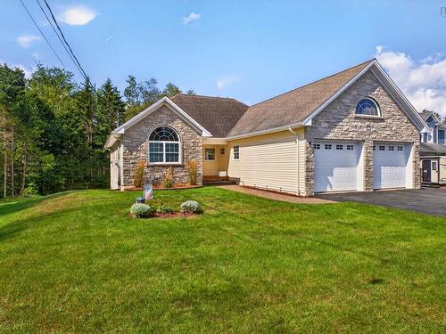 32 Deerview Crescent, Salmon River, NS 