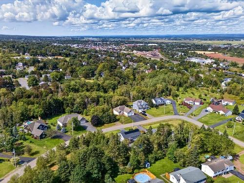 32 Deerview Crescent, Salmon River, NS 