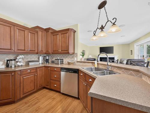 32 Deerview Crescent, Salmon River, NS 
