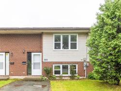 448 Renfrew Street  Dartmouth, NS B2Y 2M5