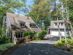 63 Rolling Hills Drive Waverley, NS B2R 1B6