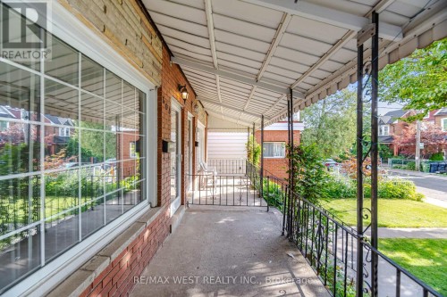 603 CONCORD AVENUE , Toronto, Ontario M6H 2R2 4