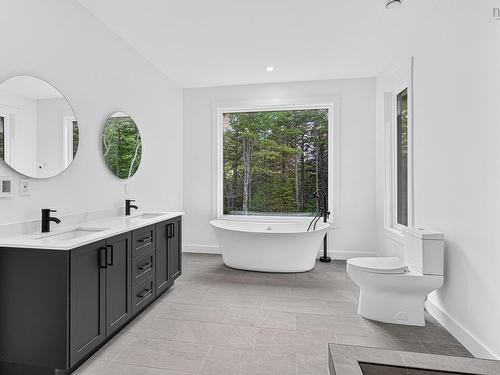 524 & 526 Perrin Drive, Fall River, NS 