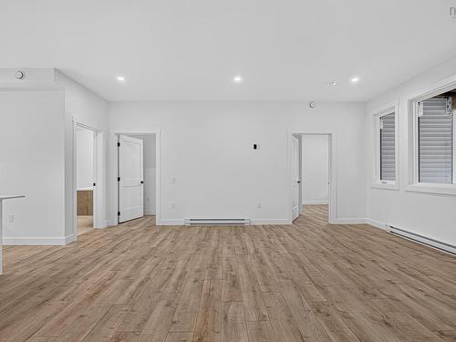 524 & 526 Perrin Drive, Fall River, NS 