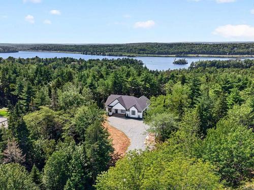 524 & 526 Perrin Drive, Fall River, NS 