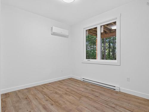 524 & 526 Perrin Drive, Fall River, NS 