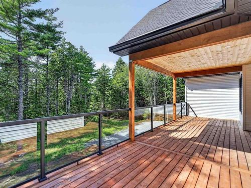 524 & 526 Perrin Drive, Fall River, NS 