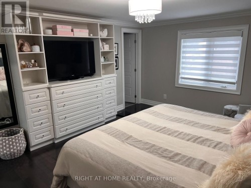 1916 Pagehurst Court, Mississauga, ON 