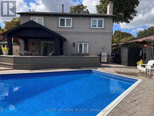 1916 Pagehurst Court, Mississauga, ON 