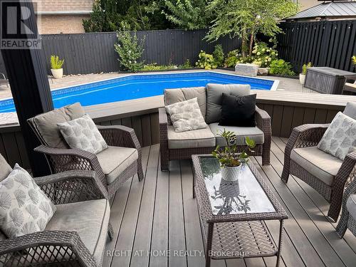 1916 Pagehurst Court, Mississauga, ON 