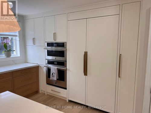 1916 Pagehurst Court, Mississauga, ON 