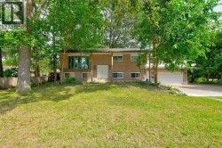 725 MAPLE AVENUE Lasalle, ON N9J 2P5