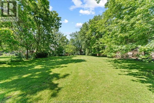 3555 County Rd 42, Windsor, ON 