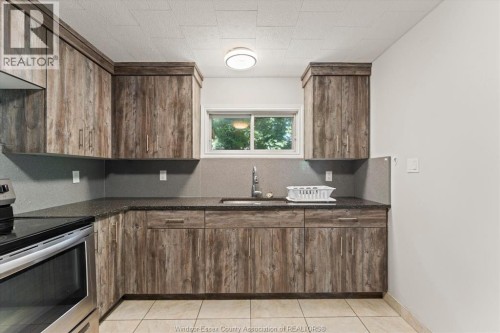 3555 County Rd 42, Windsor, ON 