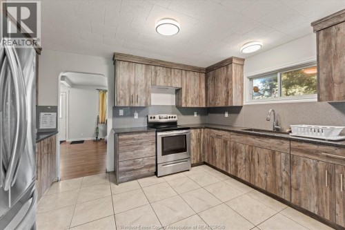 3555 County Rd 42, Windsor, ON 