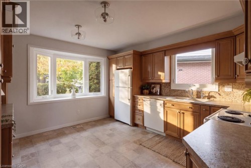 22 Ripley Crescent, Kitchener, ON 