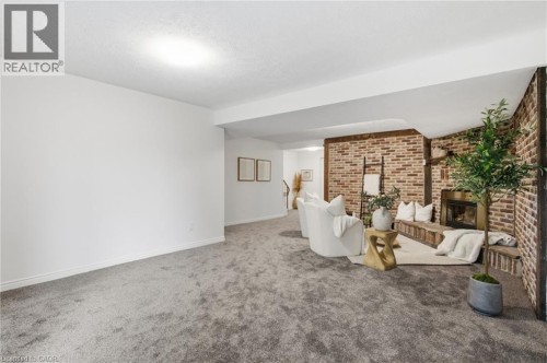 22 Ripley Crescent, Kitchener, ON 
