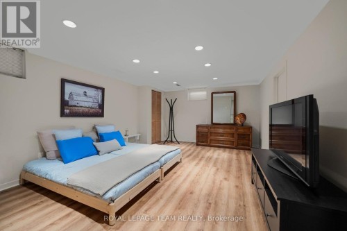 1279 Fairway Drive, Ottawa, ON 
