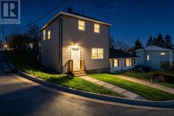 56 Irving Street  Dartmouth, NS B2W 1K2