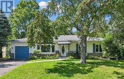 2206 HILLARY AVENUE Ottawa, ON K1H 7J1