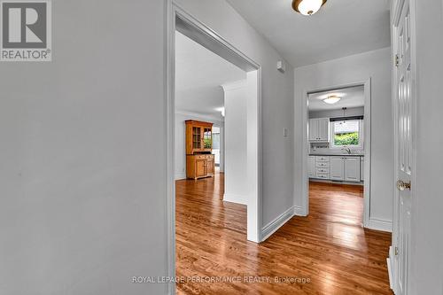 2206 Hillary Avenue, Ottawa, ON 