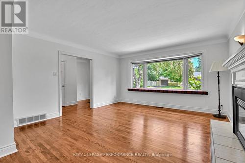 2206 Hillary Avenue, Ottawa, ON 
