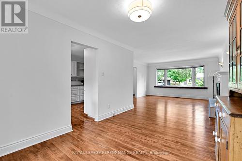 2206 Hillary Avenue, Ottawa, ON 
