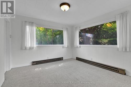 2206 Hillary Avenue, Ottawa, ON 