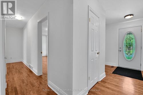 2206 Hillary Avenue, Ottawa, ON 