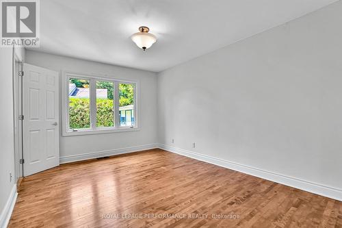 2206 Hillary Avenue, Ottawa, ON 