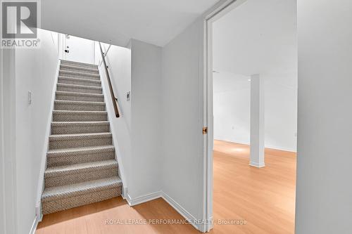 2206 Hillary Avenue, Ottawa, ON 