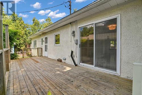 2206 Hillary Avenue, Ottawa, ON 
