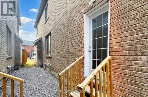 BASEMENT - 21 OUELLETTE DRIVE , Whitby, Ontario L1P 0E3 2