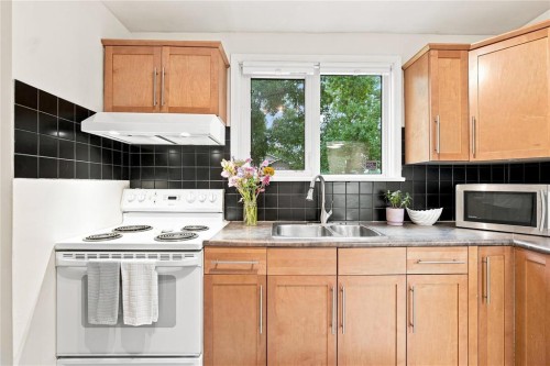 492 Jefferson Avenue, Winnipeg, MB 
