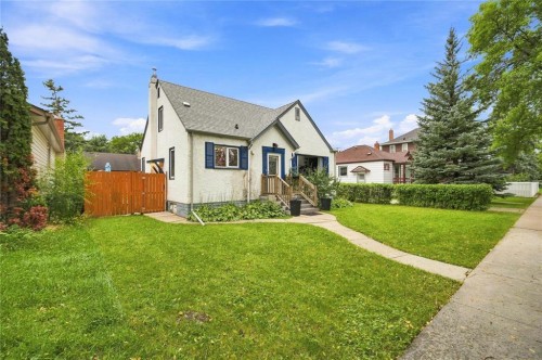 492 Jefferson Avenue, Winnipeg, MB 