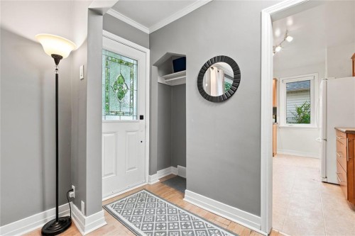 Front Entrance - 492 Jefferson Avenue, Winnipeg, MB 
