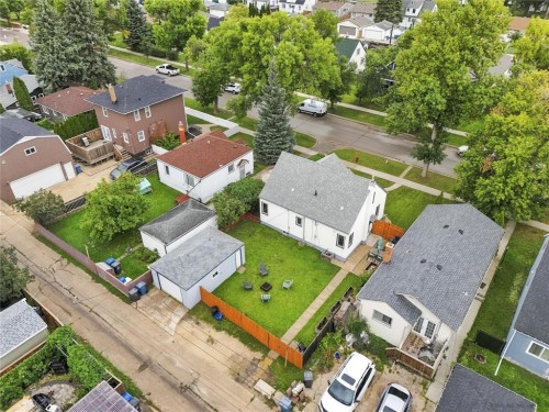 492 Jefferson Avenue, Winnipeg, MB 