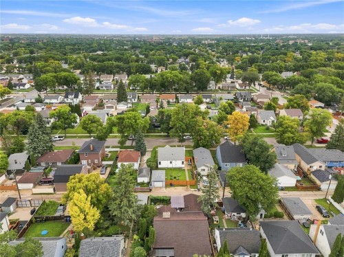 492 Jefferson Avenue, Winnipeg, MB 