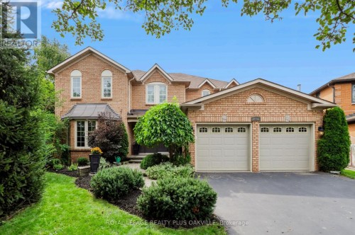 2097 INNKEEPER COURT  Oakville, ON L6M 3A2