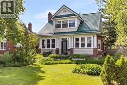 1807 BALSAM Avenue Mississauga, ON L5J 1L3