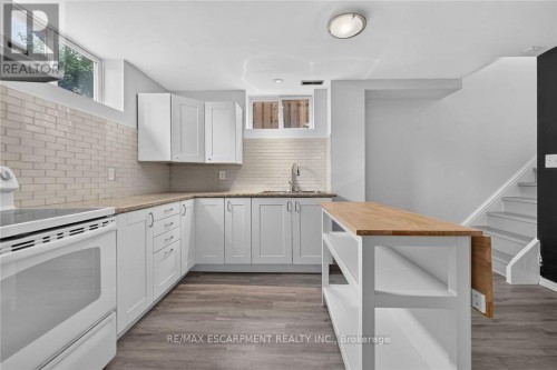 93 Nugent Drive, Hamilton, ON 