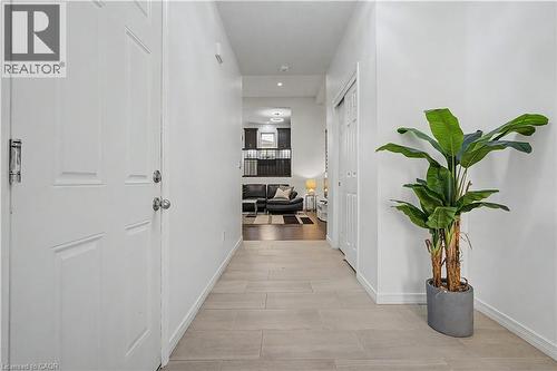 79 BEAUCHAMP Drive Unit# A , Cambridge, Ontario N1S 0B9 5