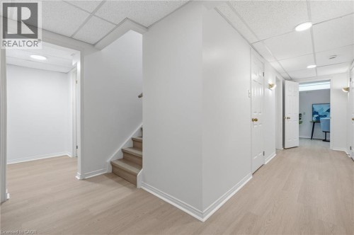 551 Deerhurst Drive, Burlington, ON 